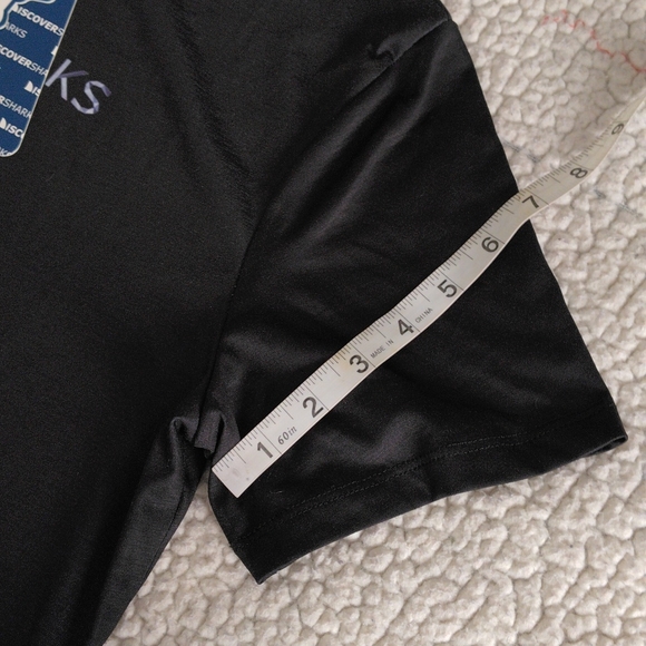 NWT Discover Sharks Large Black Shark Graphic Short Sleeve T-Shirt - Picture 10 of 15